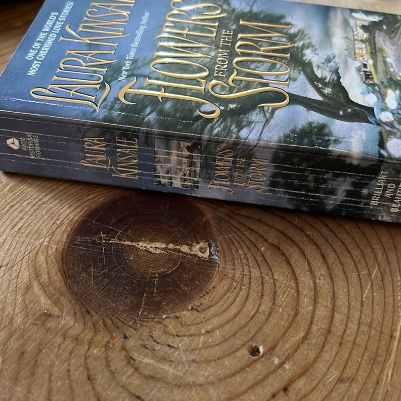 Flowers from the Storm by Laura Kinsale, Paperback Pangobooks