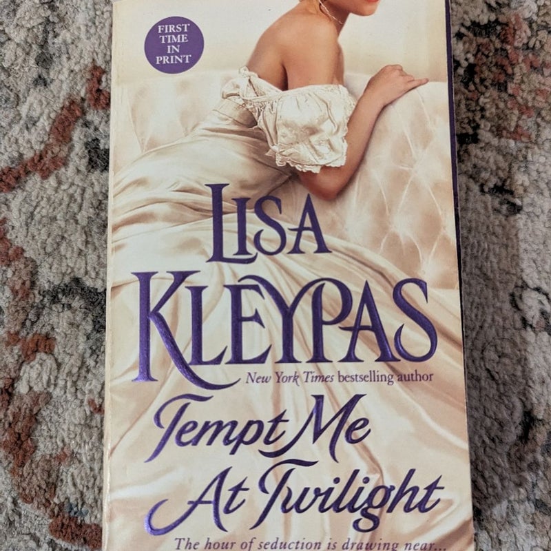 Tempt Me at Twilight by Lisa Kleypas : All About Romance