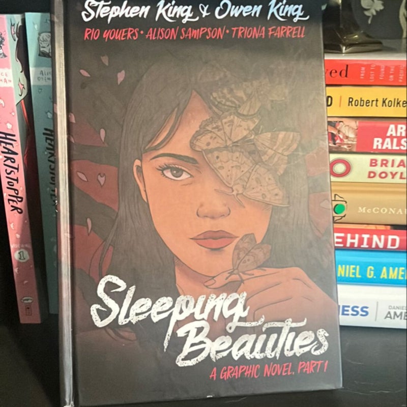 Sleeping Beauties, Vol. 1 (Graphic Novel)