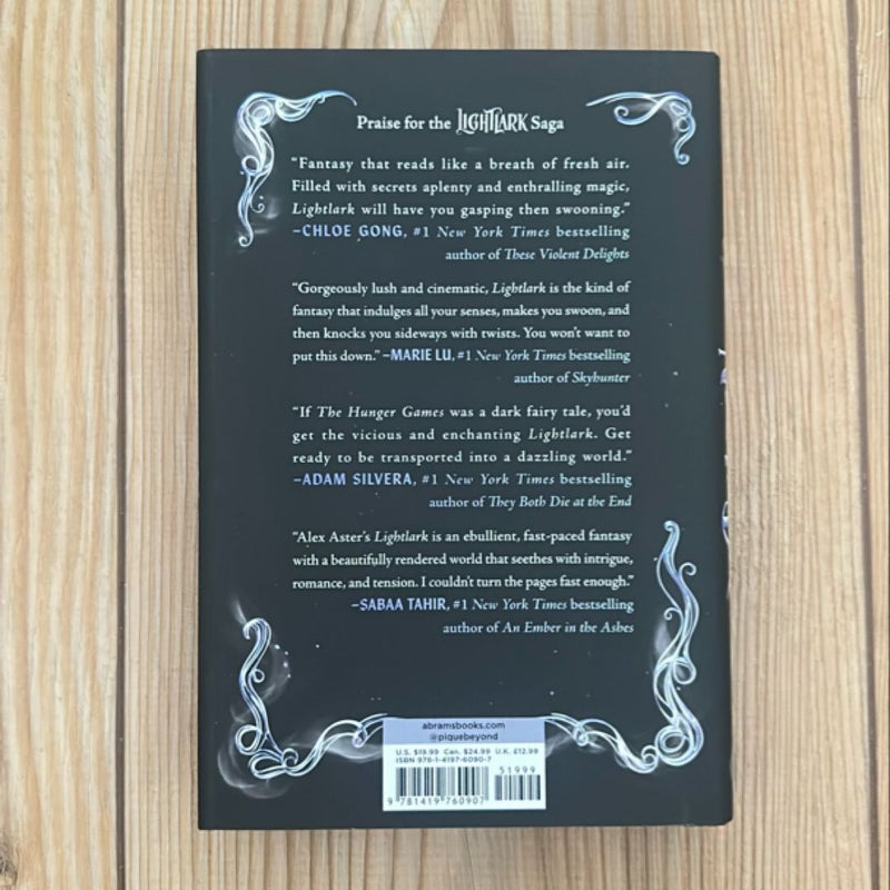 Nightbane(the Lightlark Saga Book 2)