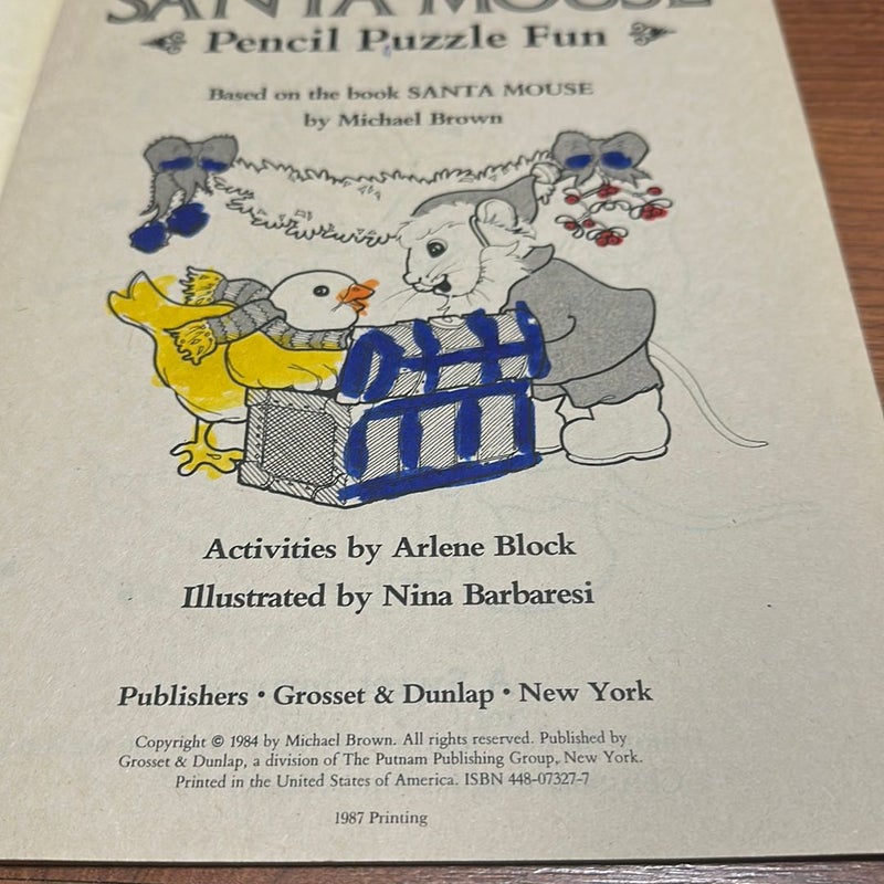 Santa Mouse Pencil, Puzzle and Fun Book
