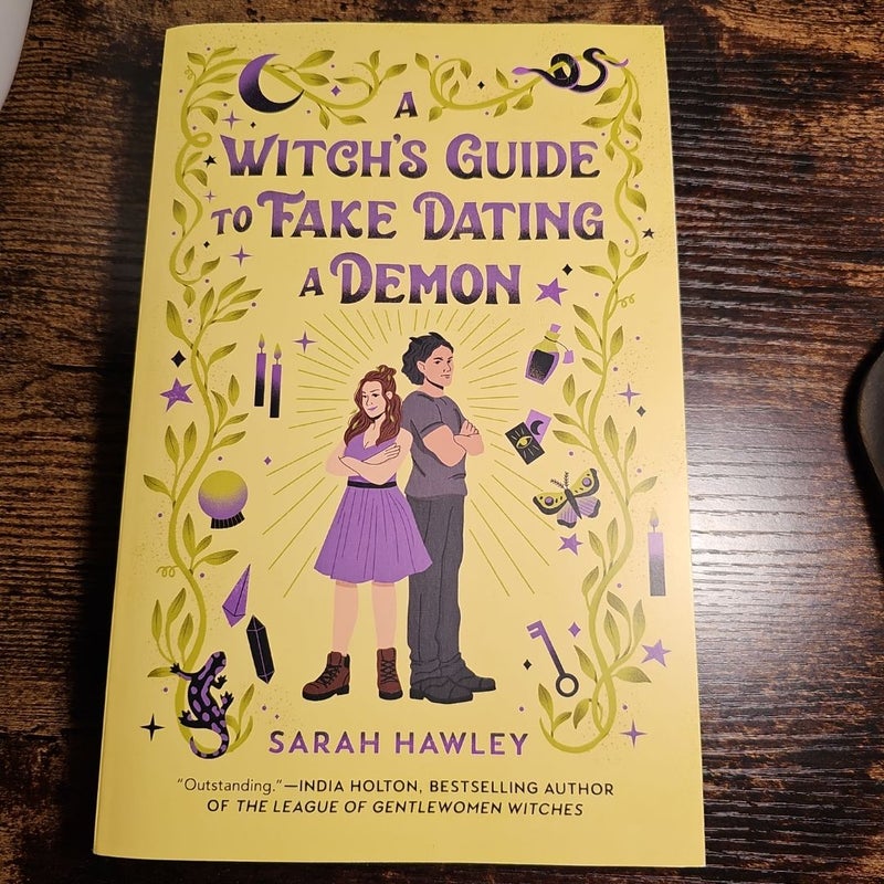 A Witch's Guide to Fake Dating a Demon