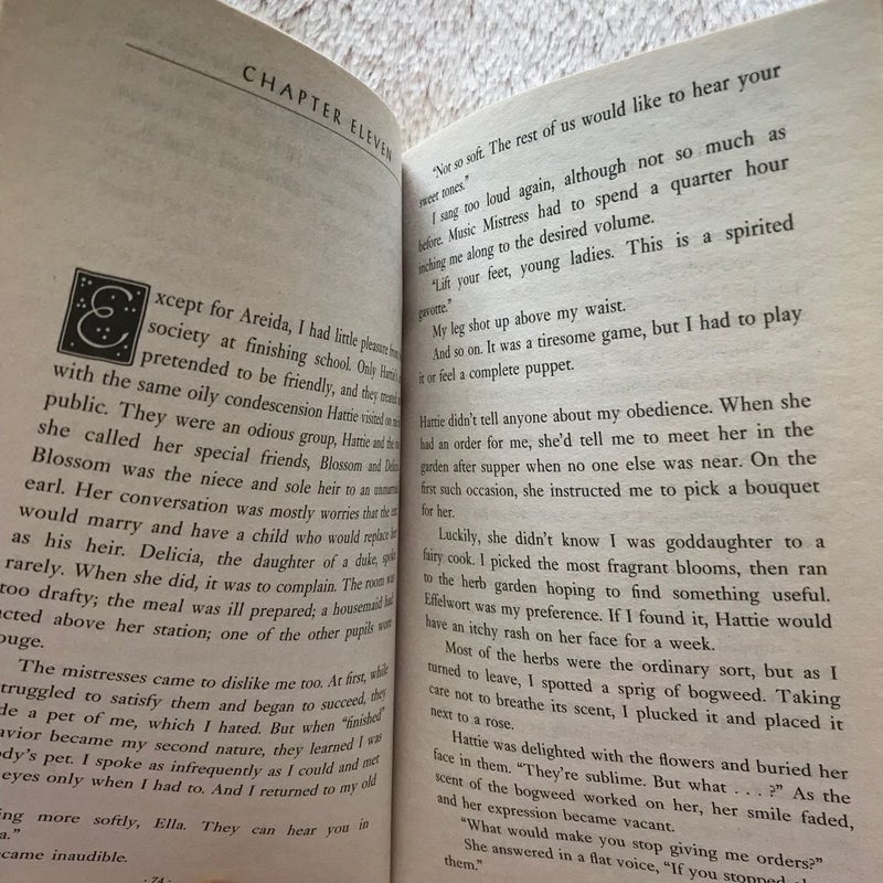 Ella Enchanted (Literature Circle Edition)