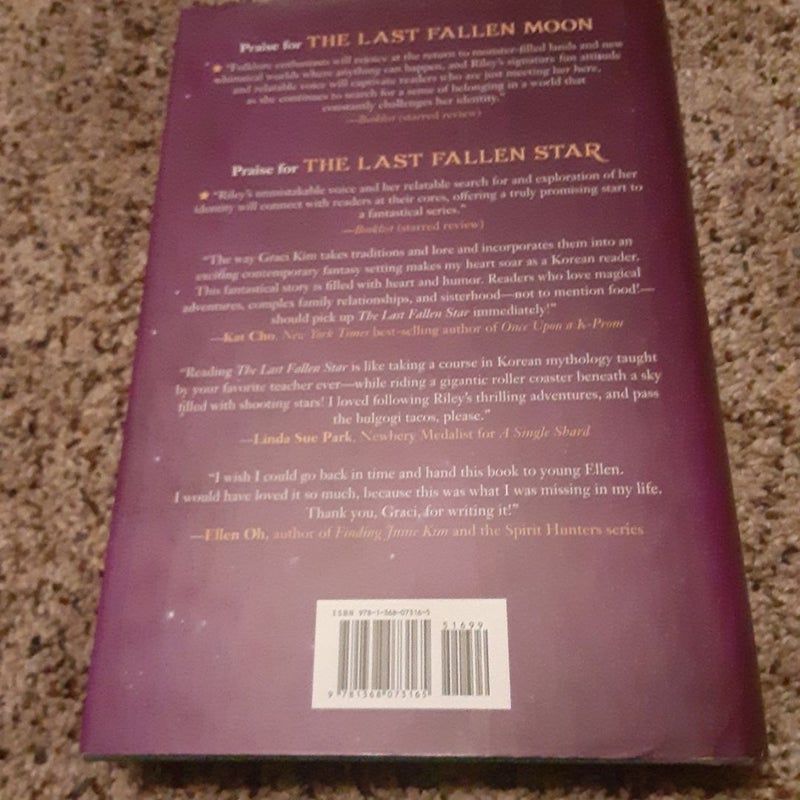 Rick Riordan Presents: the Last Fallen Realm-A Gifted Clans Novel