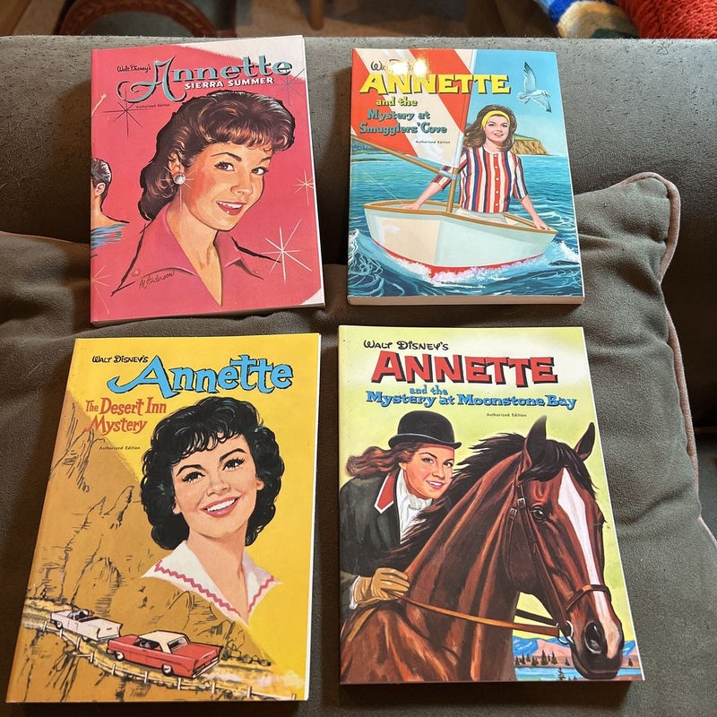 Annette Mysteries, the - Box Set Of 4