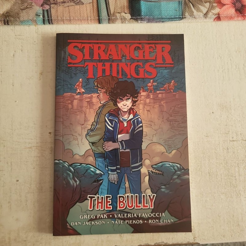 Stranger Things: the Bully (Graphic Novel)