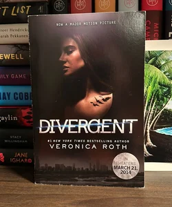 Divergent Movie Tie-In Edition