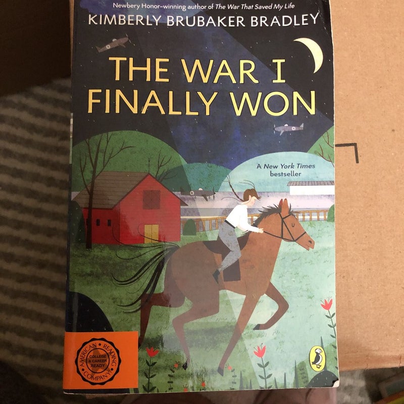 Fighting Words by Kimberly Brubaker Bradley: 9781984815705 |  : Books