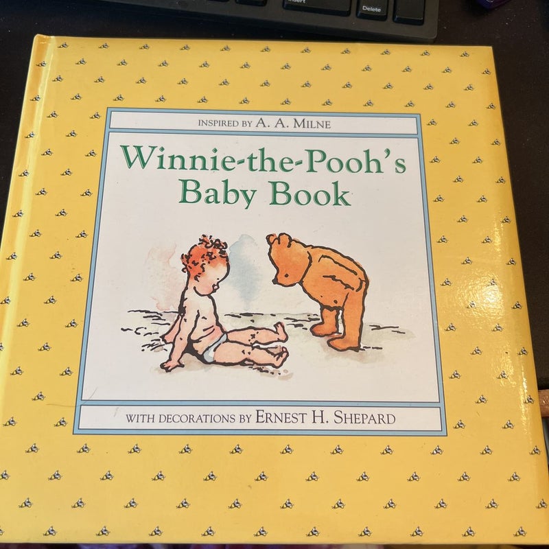 Winnie the Pooh's Baby Book