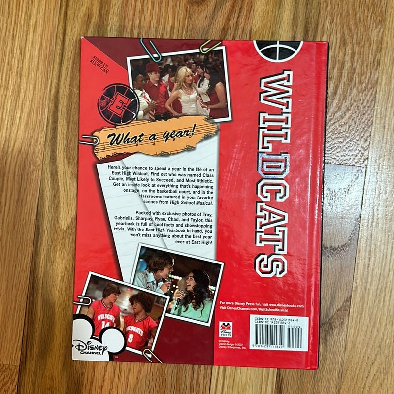 Disney High School Musical: East High Yearbook - 2