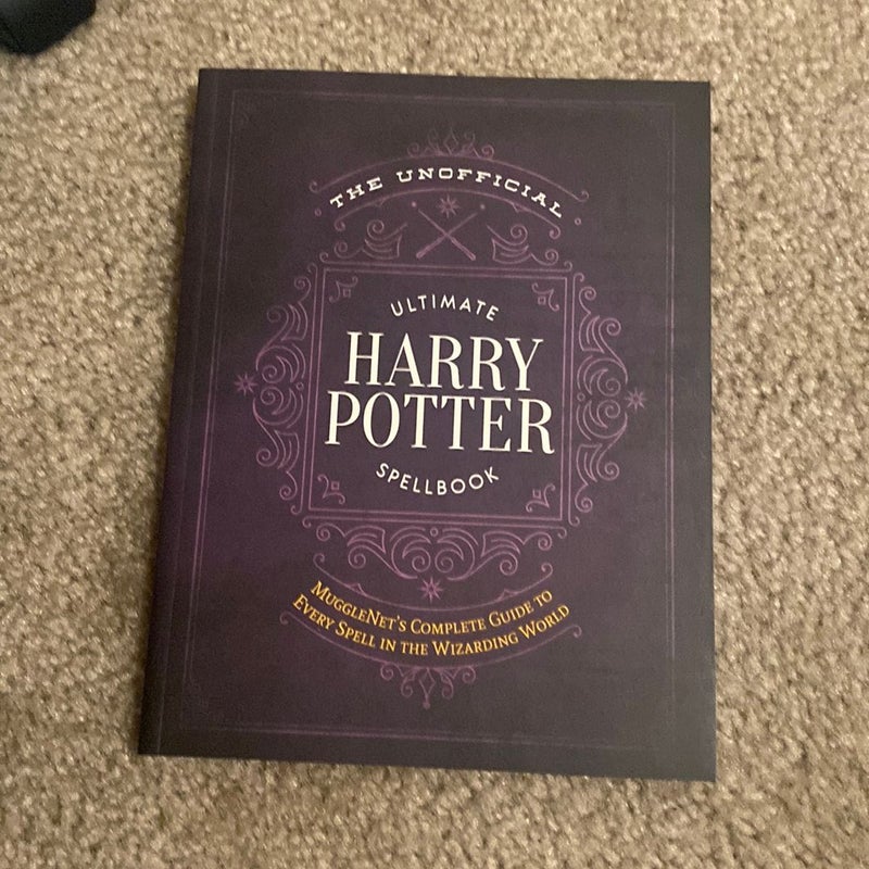 Unofficial Harry Potter Box (Costco Boxed Set)