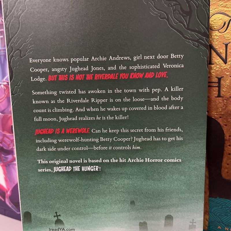 A Werewolf in Riverdale (Archie Horror, Book 1)
