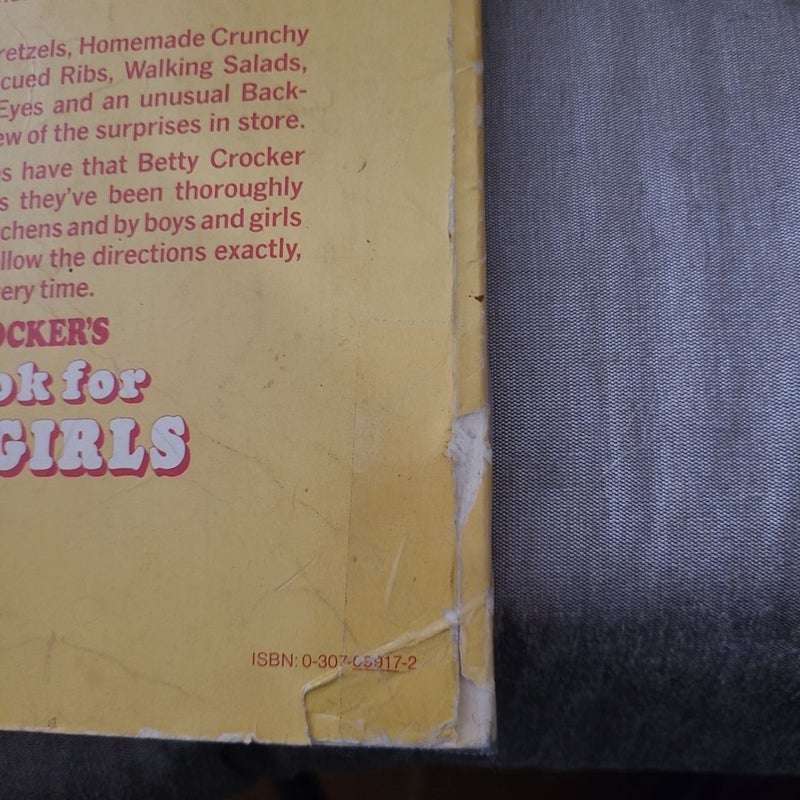 Betty Crocker's Cook Book for Boys and Girls, Facsimile Edition