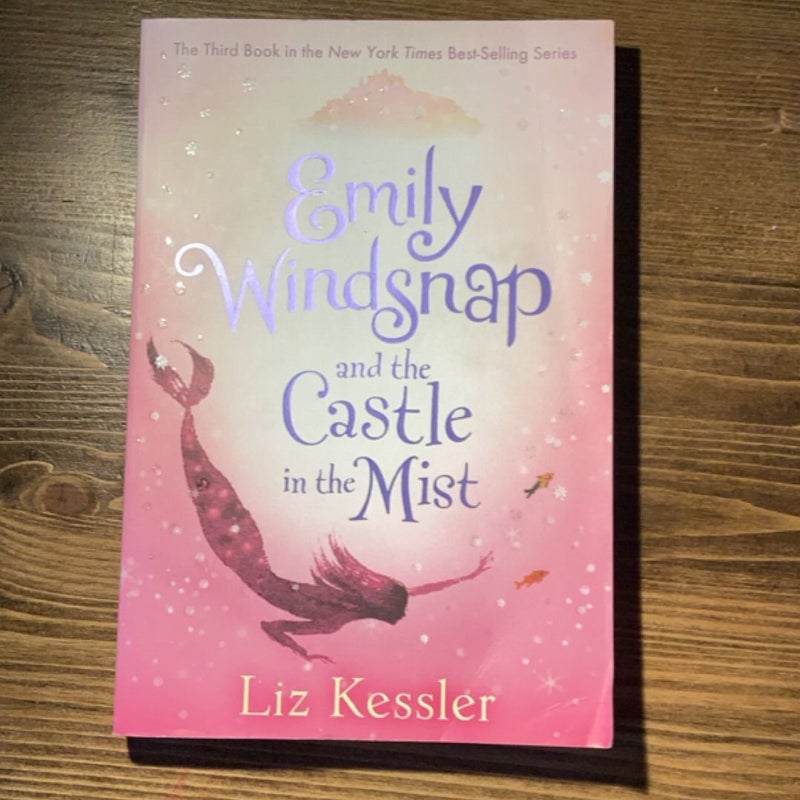 Emily Windsnap and the Castle in the Mist