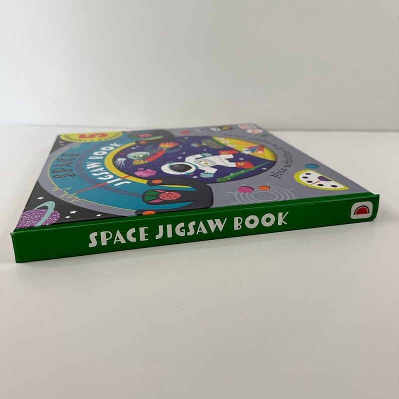Space Jigsaw Puzzle Book, 5 Puzzles and Story, NEW (Board Book)
