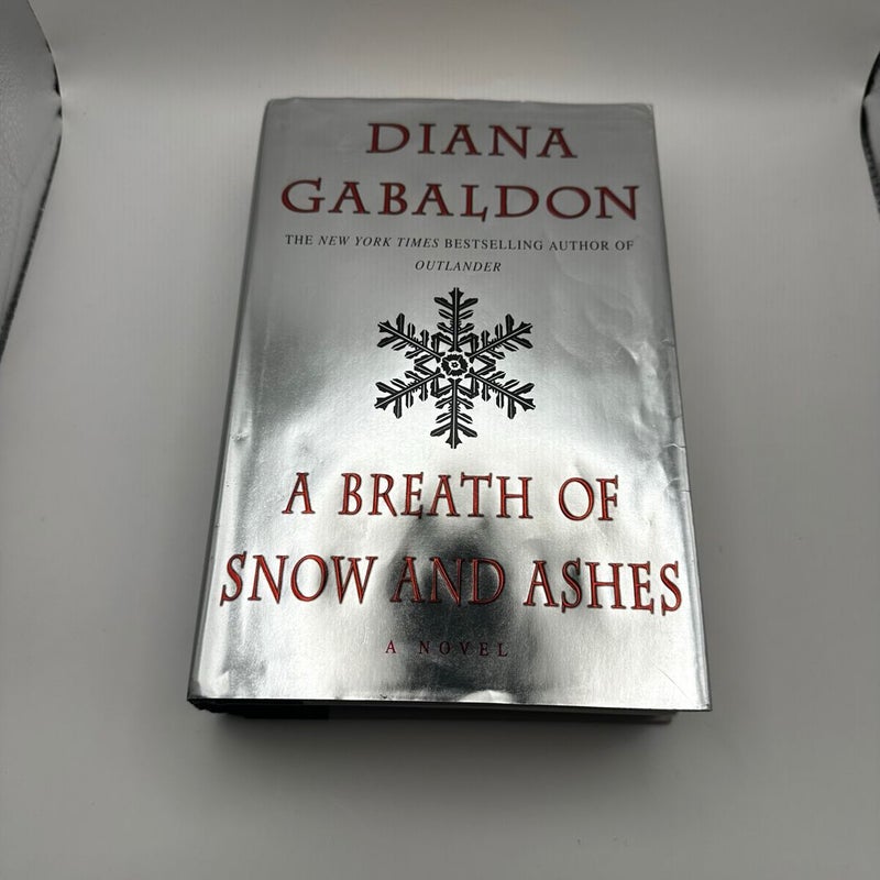 A Breath of Snow and Ashes (1st Ed 1st printing)