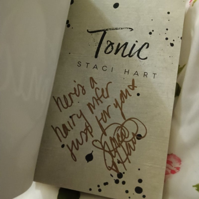 SIGNED OOP Tonic