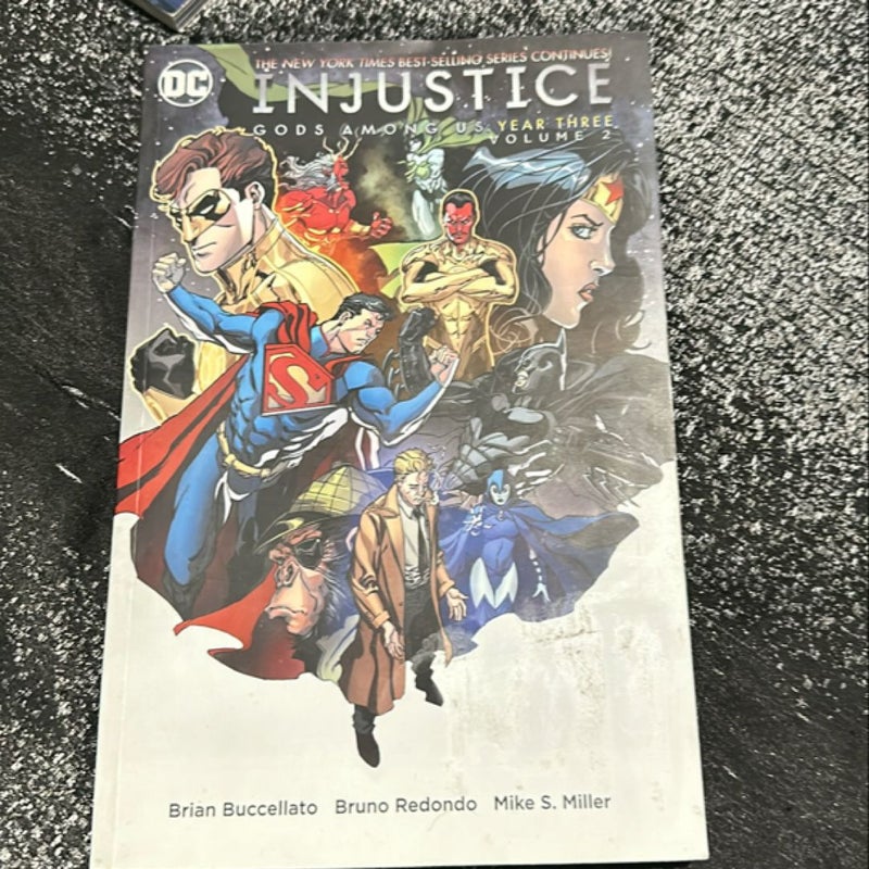 Injustice: Gods among Us: Year Three Vol. 2