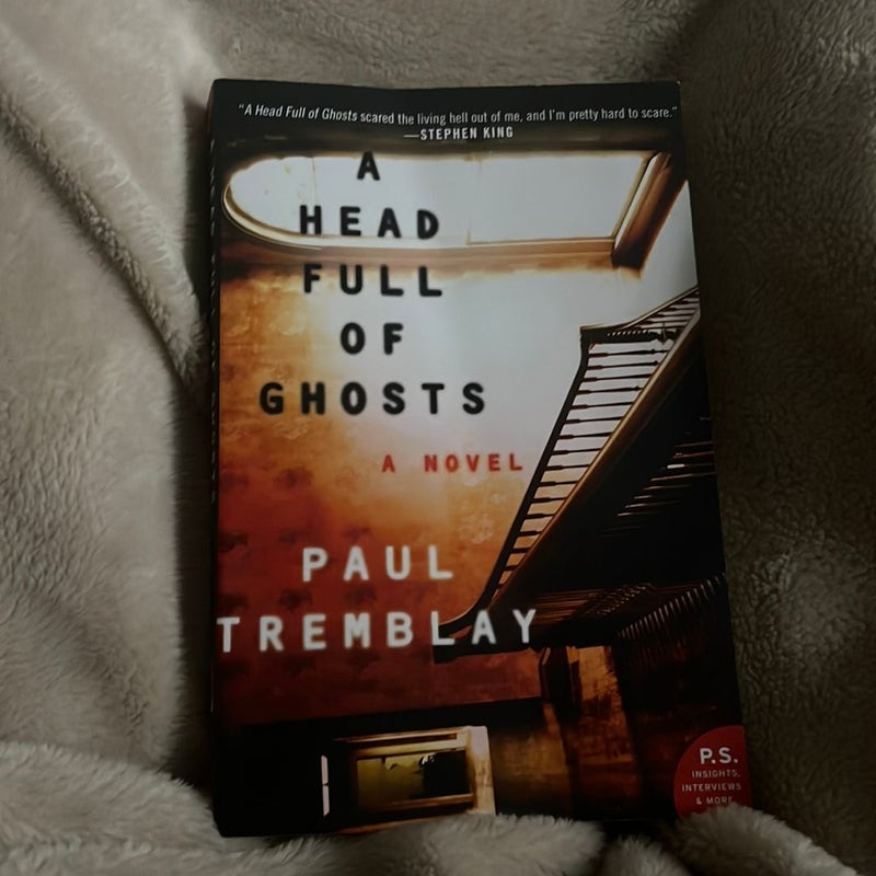 A Head Full of Ghosts by Paul Tremblay, Paperback Pangobooks