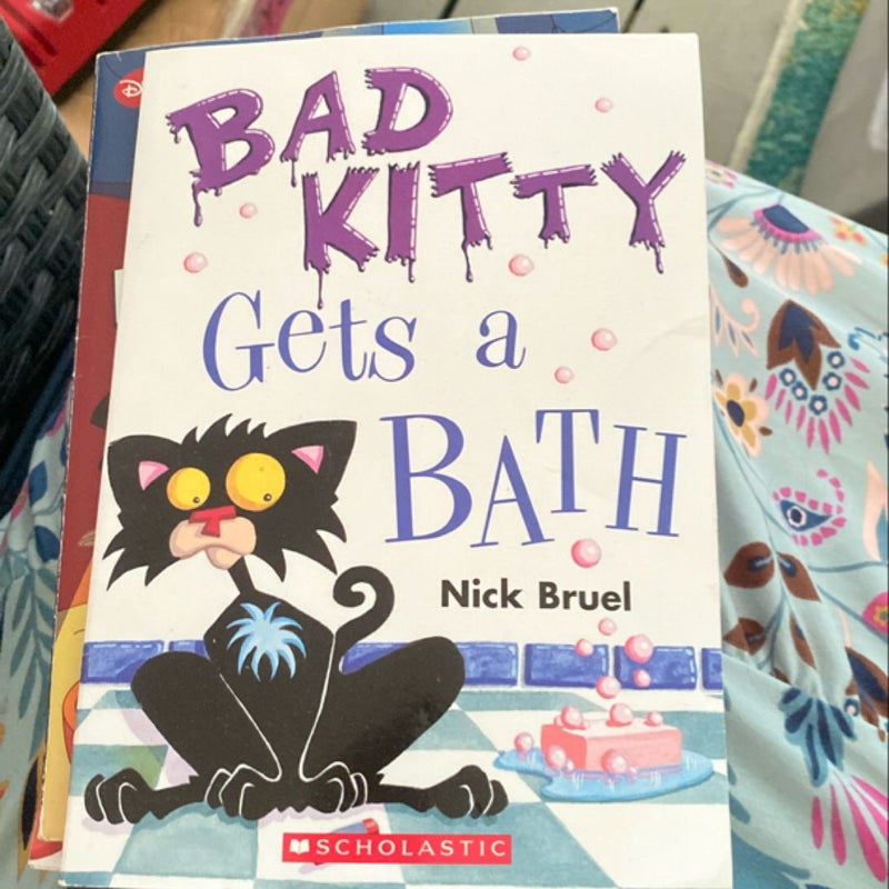 Bad kitty gets a bath