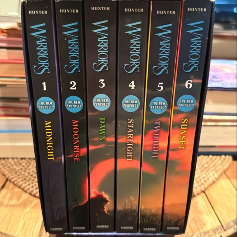 Warriors: the New Prophecy Box Set: Volumes 1 To 6