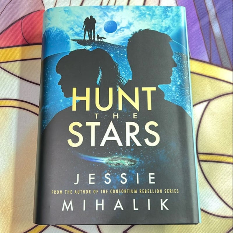 Bookish Box “Hunt the Stars”- signed exclusive