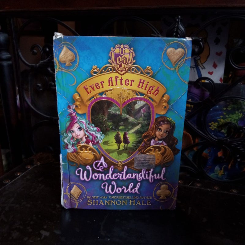 A Wonderlandiful World