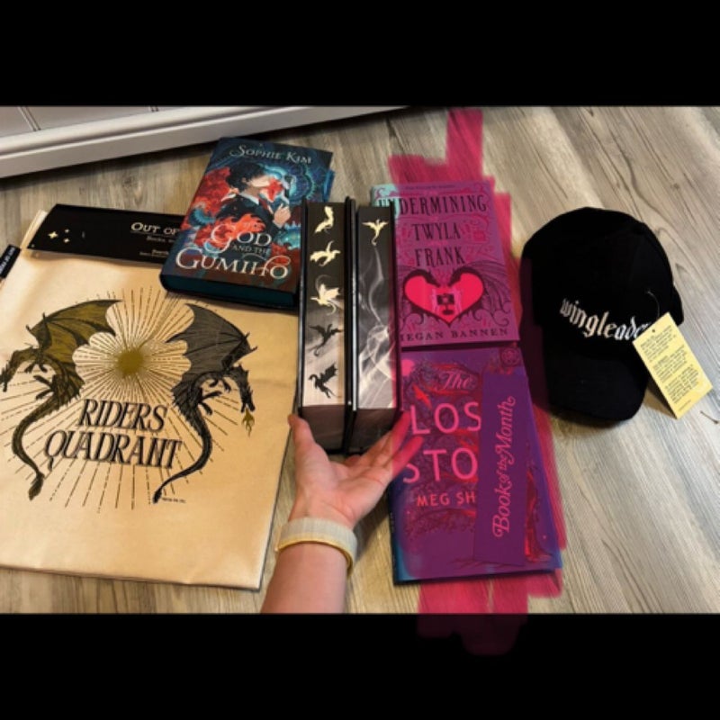 Target & Deluxe Onyx Storm, Fairyloot and BOTM, hat and tote