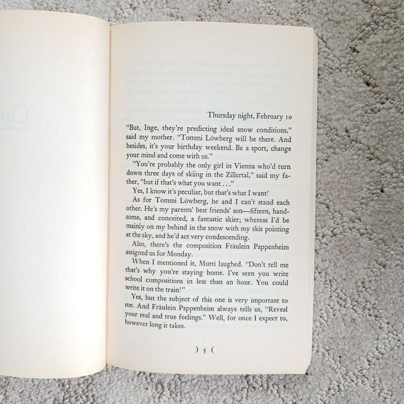 The Devil in Vienna (Puffin Books Edition, 1988)