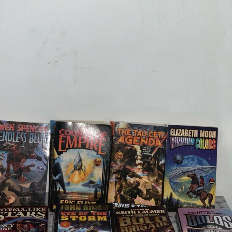 Mix Lot of 10 Paperback Sci-fi Fantasy Set baen Books,Wen Spencer Travis Taylor