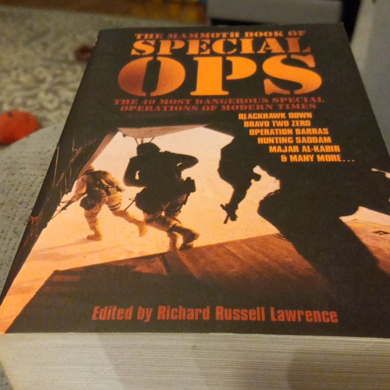 The Mammoth Book of Special Ops