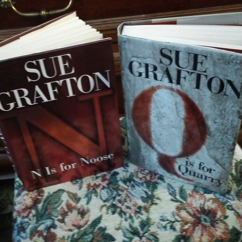 Sue Grafton book bundle