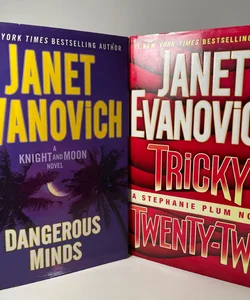 Janet Evanovich Set of Two Hardcover books - Mystery & Detective