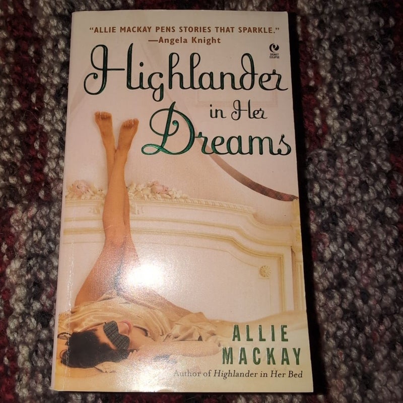 Highlander in Her Dreams