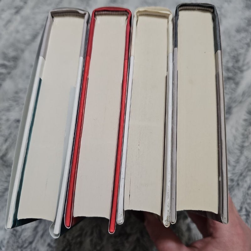 The Selection Series Books 1-4 (The Heir is signed)