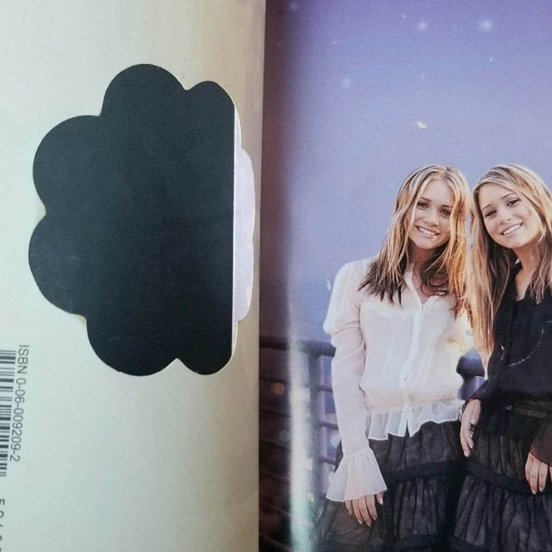 MIXED LOT OF 10 MARY KATE & ASHLEY BOOKS SWEET 16, NEW ADVENTURE, TWO OF A KIND VCG!