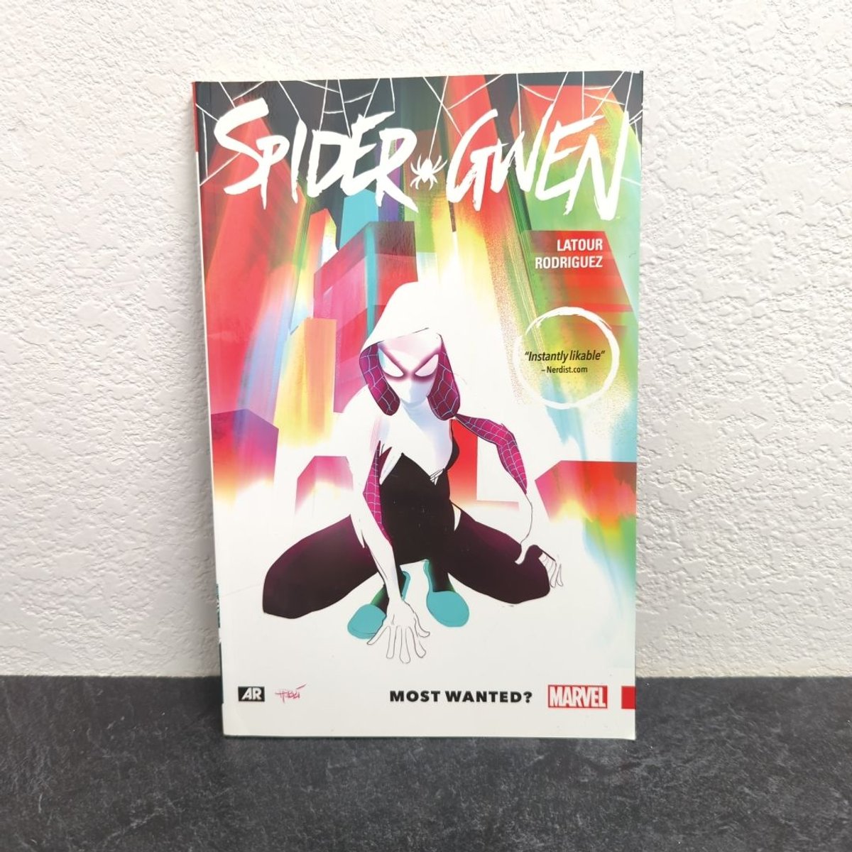 Spider-Gwen: Gwen Stacy by Jason Latour, Robbi Rodriguez