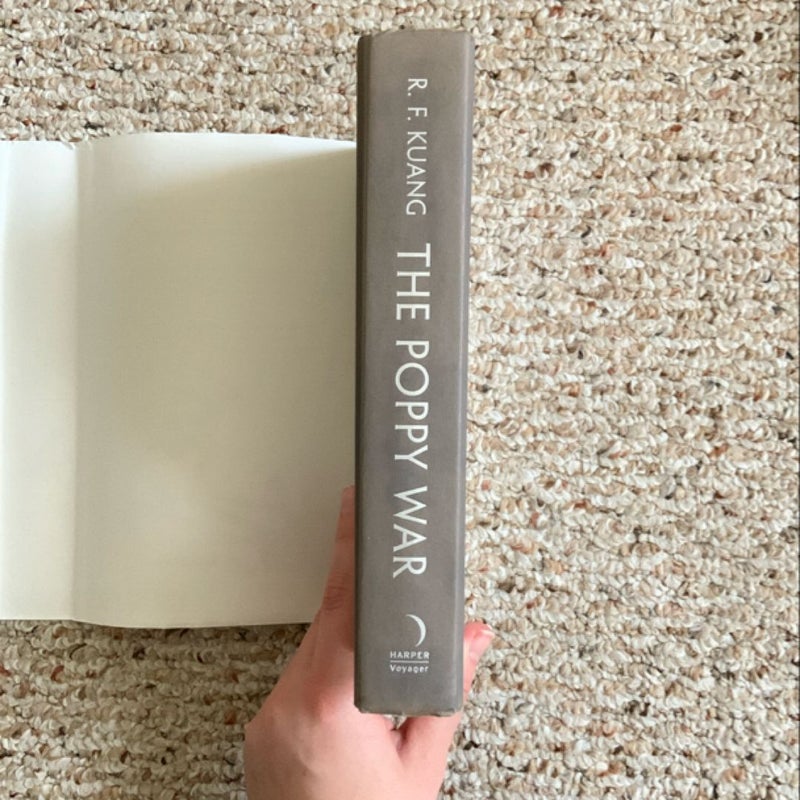 The Poppy War - 1st Ed / 1st Print [ex-library]