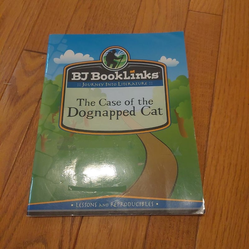 The Case of the Dognapped Cat: Booklink