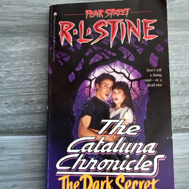 FEAR STREET R.L. STINE “THE CATALUNA CHRONICLES” VINTAGE Teen Horror, First Edition 1991