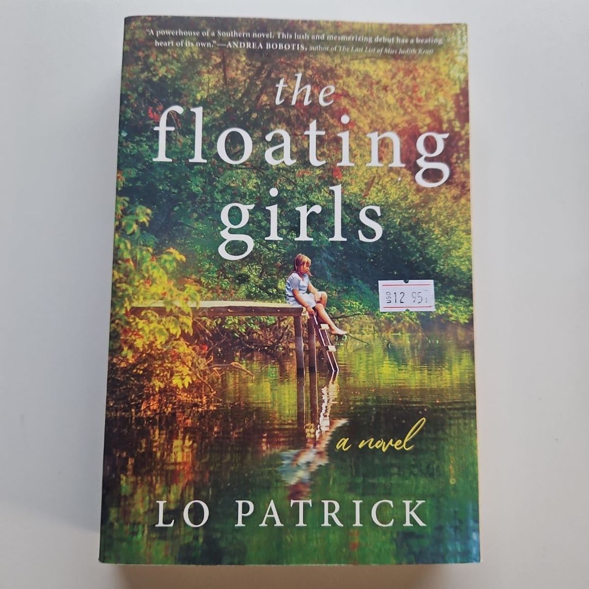 The Floating Girls by Lo Patrick, Paperback | Pangobooks