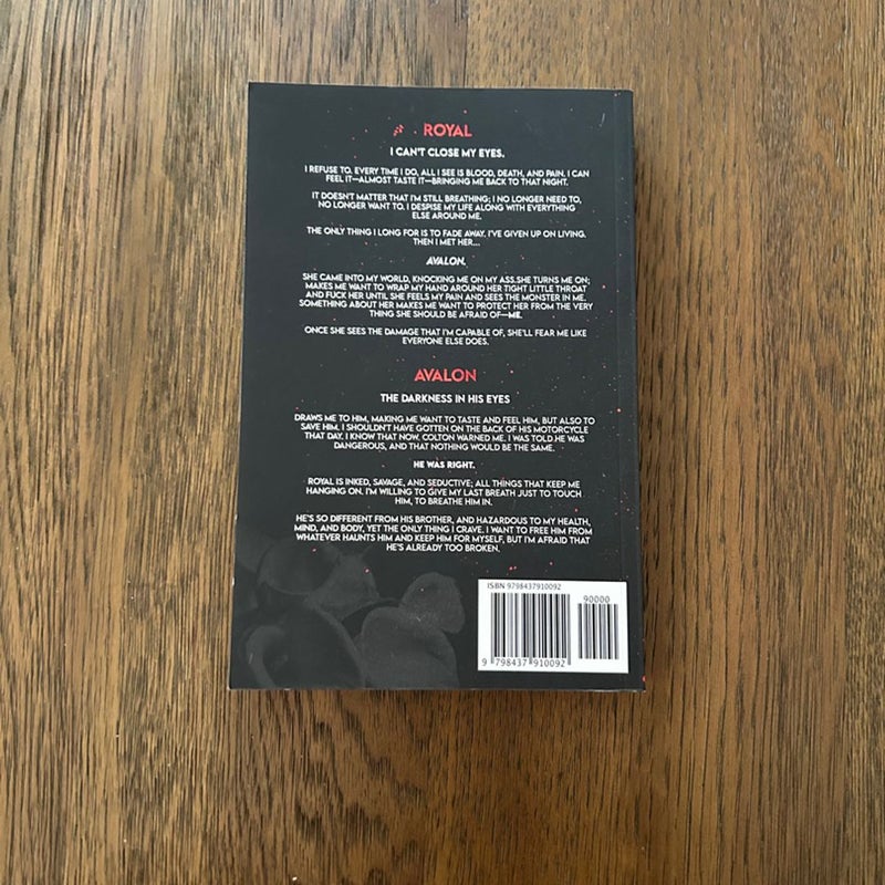 Royal Savage Alternate Cover by Victoria Ashley, Paperback Pangobooks