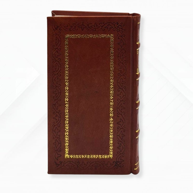 Desk Reference to the Diagnostic Criteria from DSM-5-TR by American Psychiatric Association Leather-Bound