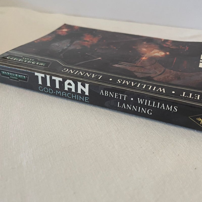 Titan God-Machine Graphic Novel  Warhammer 40,000