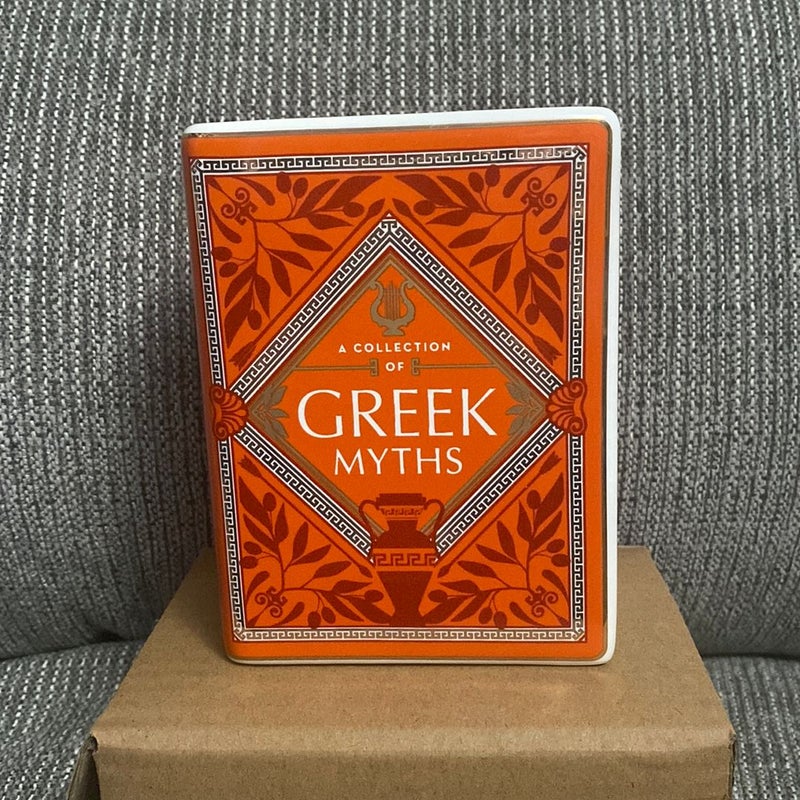 Illumicrate Book Orange Pot