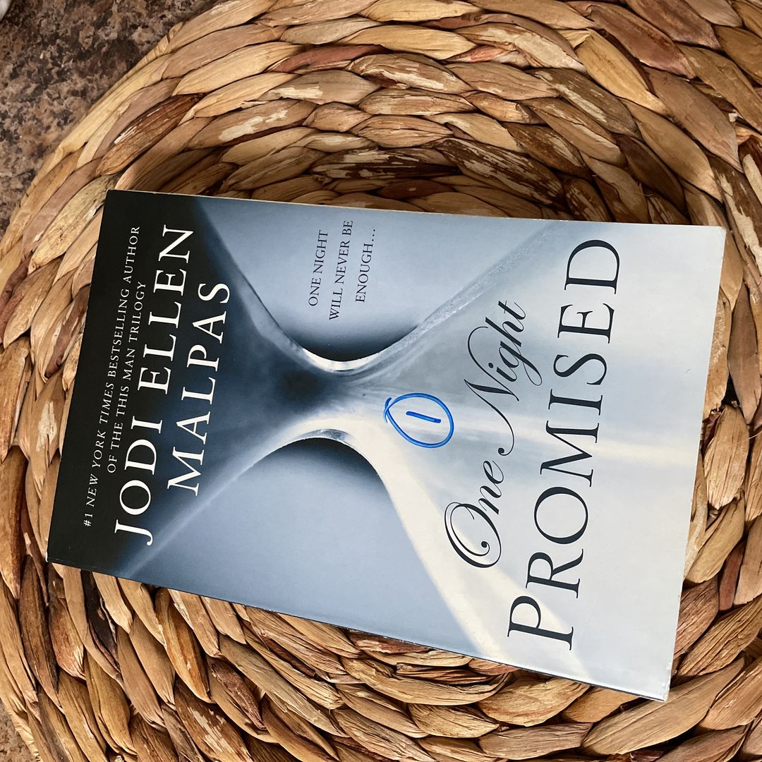 Sale image for 7a94bc10-ab6d-4502-8915-af817dab7787-AhFxDBNTfoaAfKfNkH4H8sWhLyk2