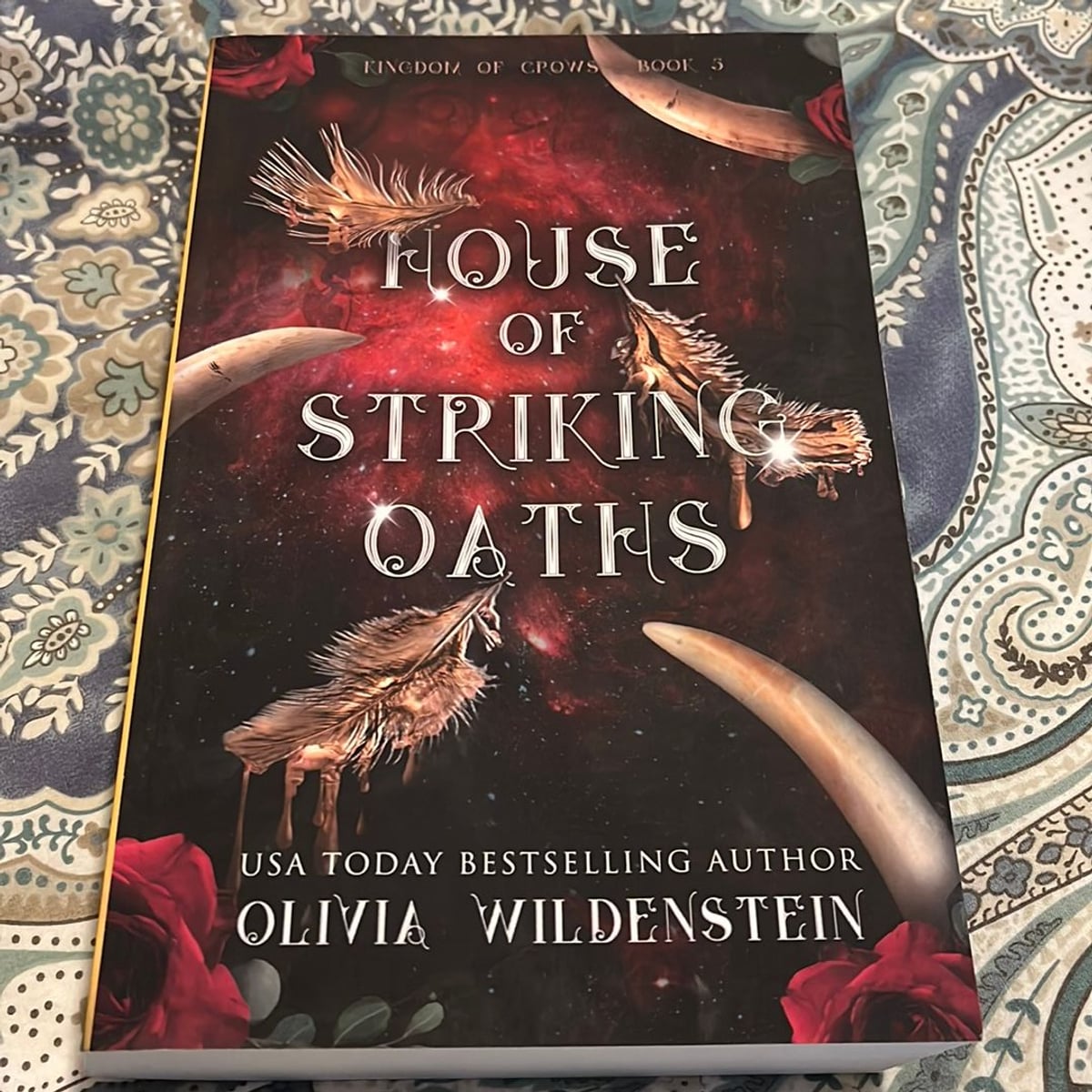 House of Striking Oaths by Olivia Wildenstein, Paperback Pangobooks