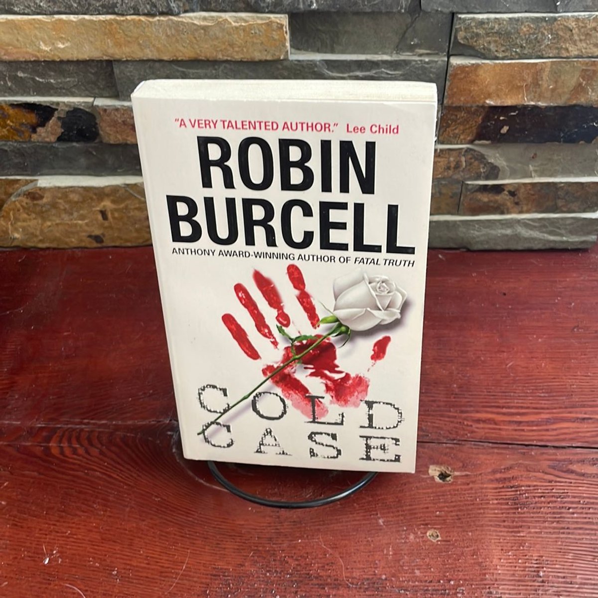 Cold Case by Robin Burcell