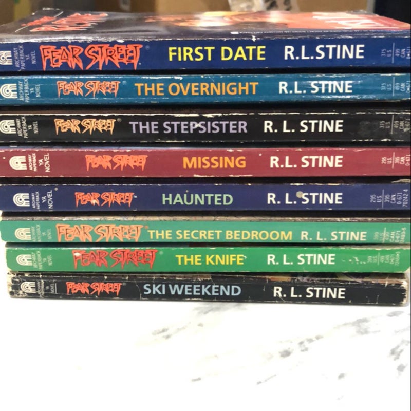 R. L. Stine 8 book Fear Street set