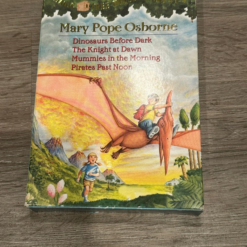 Magic Tree House Books 1-4 Boxed Set